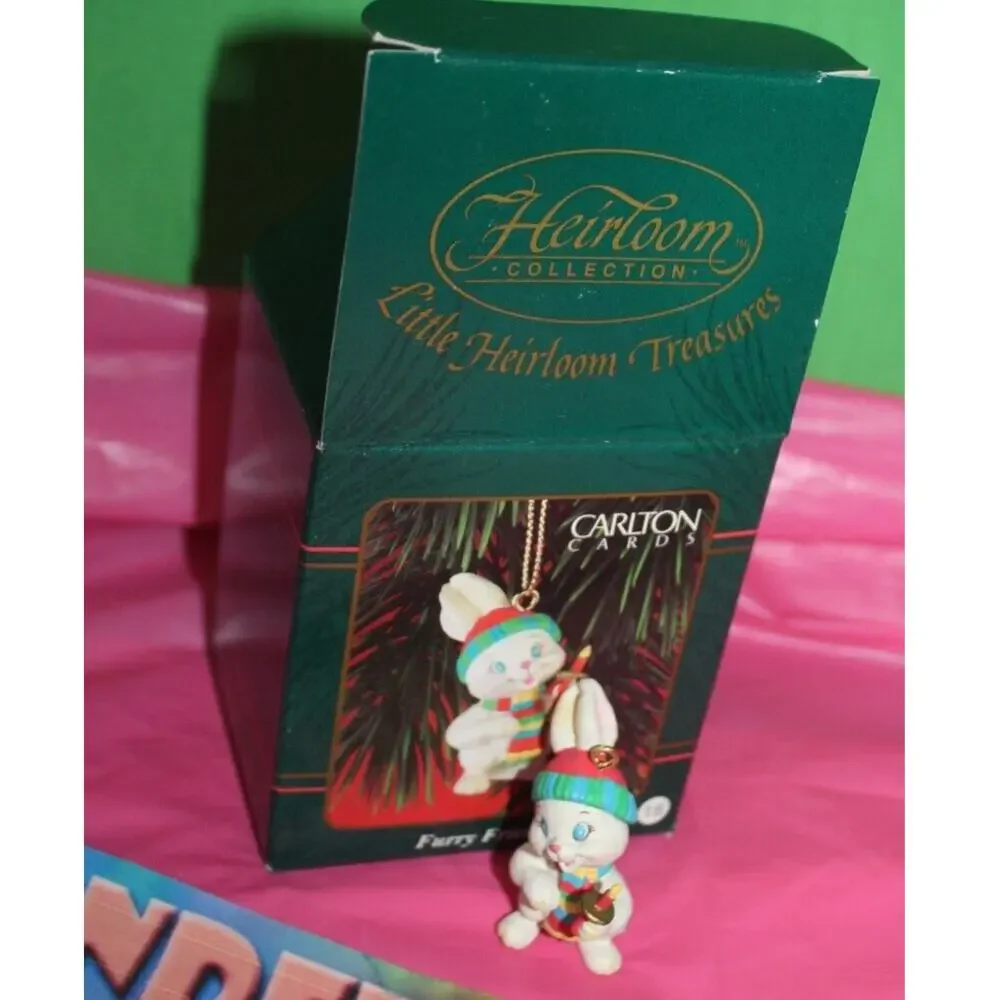 Carlton Heirloom Little Treasures Furry Friend Christmas Holiday Ornament 18